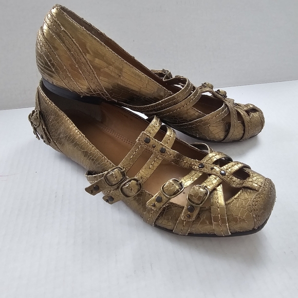 Frye Anna Crackled Leather Multi Strap Gold - Picture 12 of 13